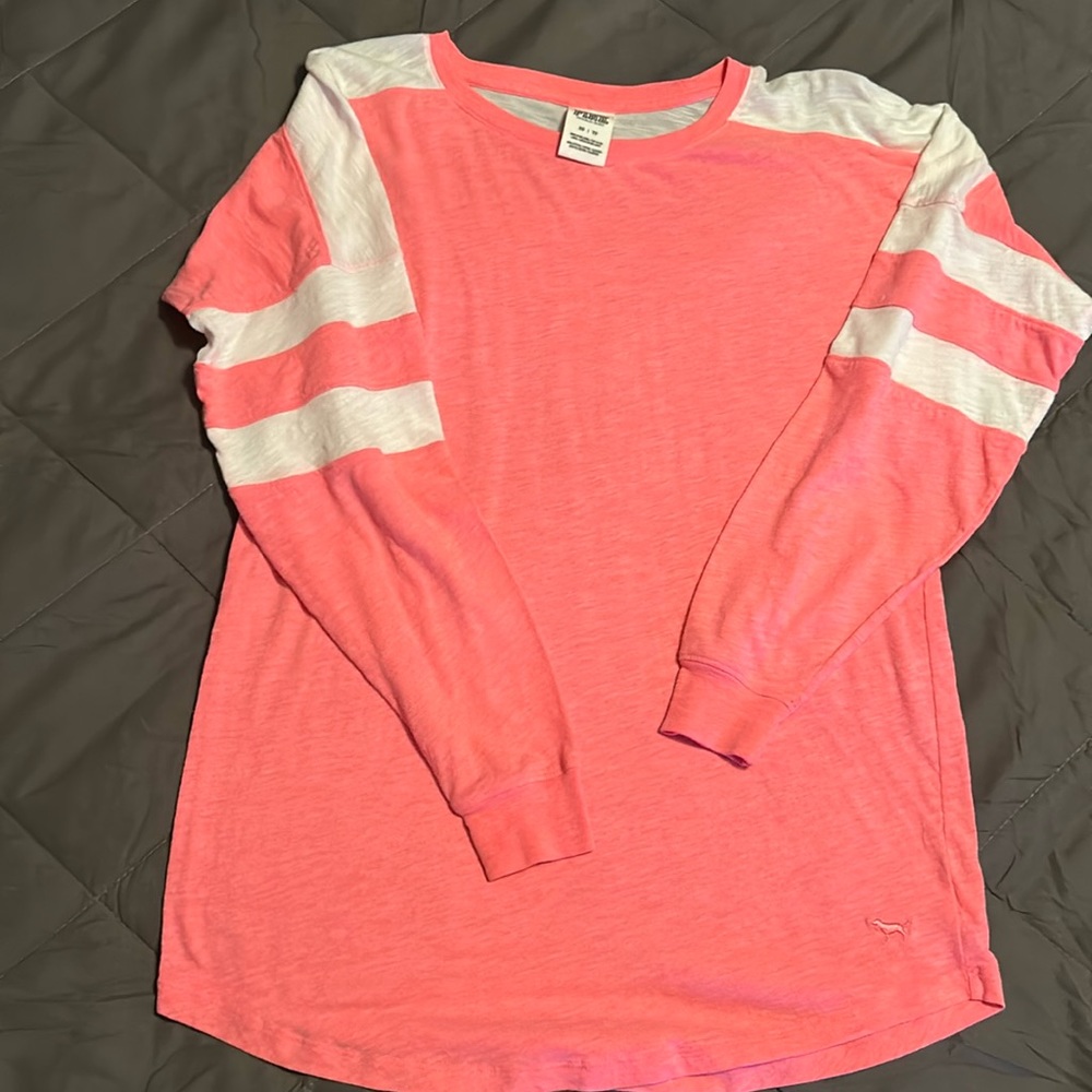 PINK long sleeve t-shirt. Size XS